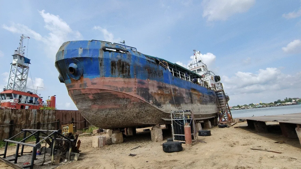 Ship Repair Before